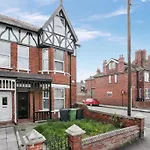 Carr Lane House